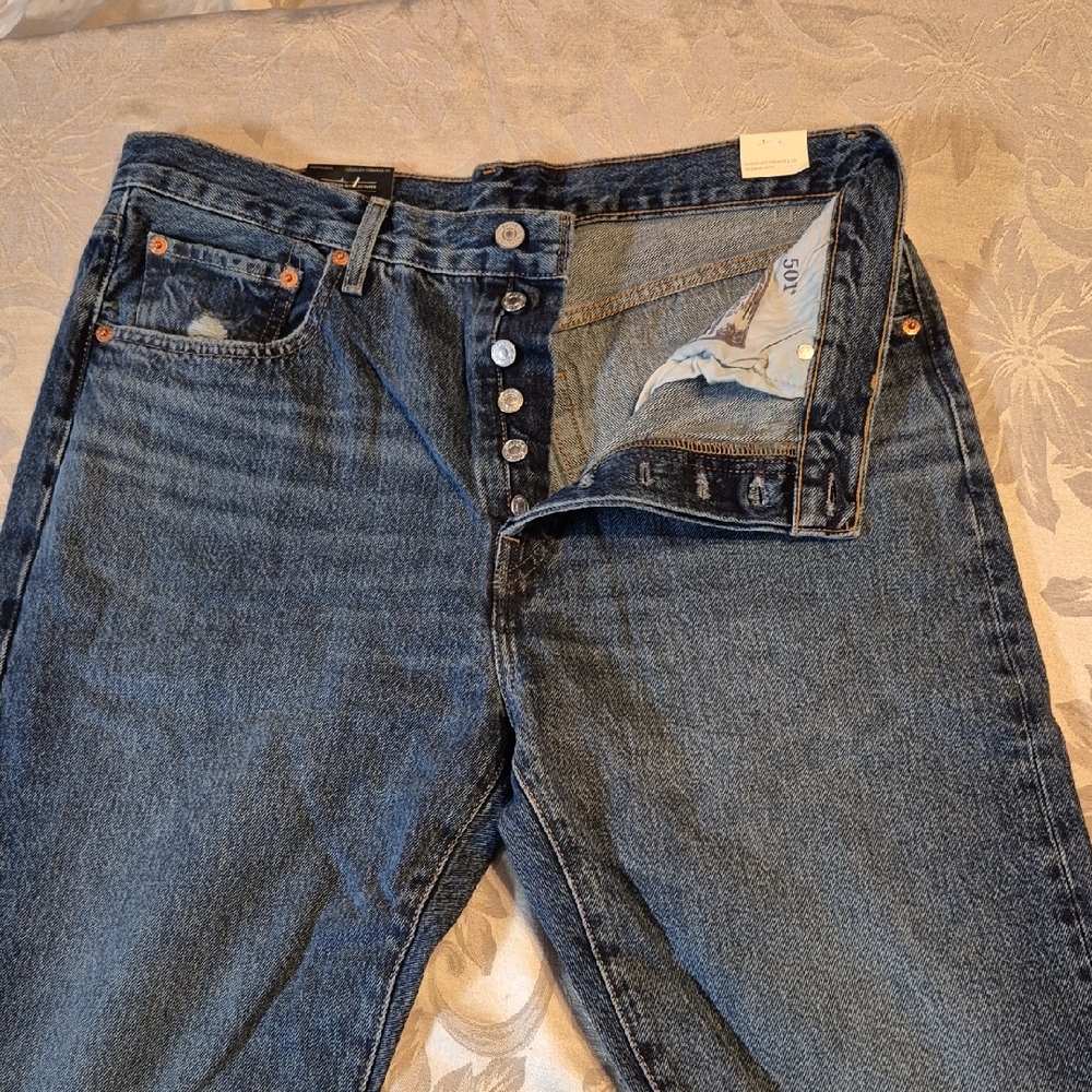 NWT•Woman's Levi's 501 Original•High Rise•Button Fly•W33/L32•100%Cotton